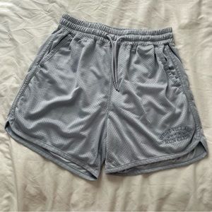 Abercrombie men’s basketball baby blue 5in shorts